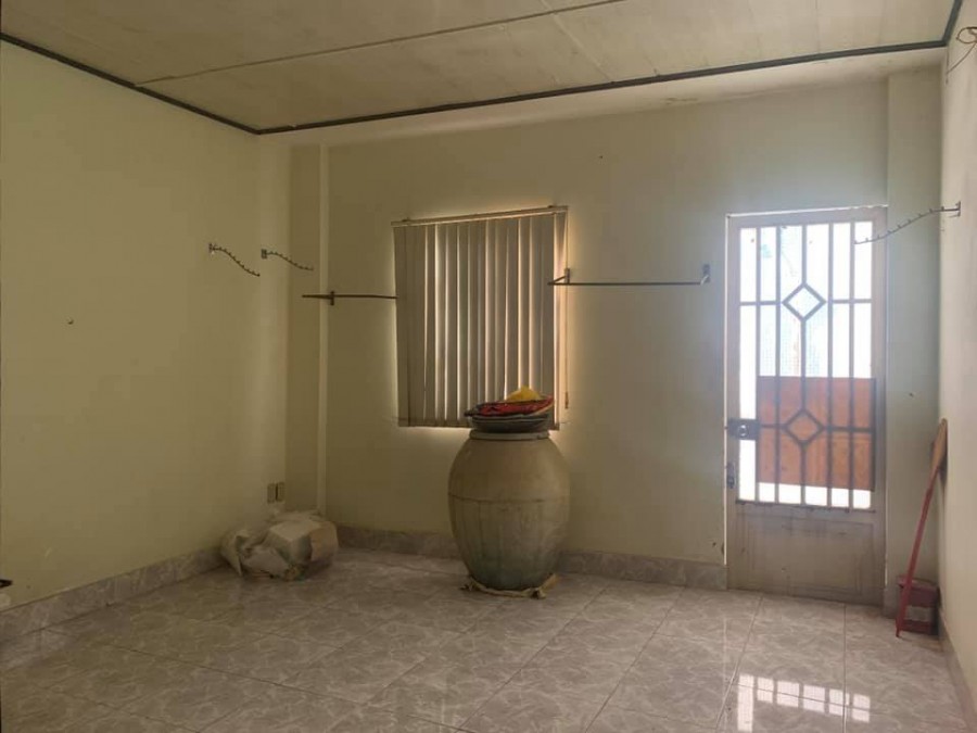 Bán gấp nhà cách đường PHú THọ Hòa 20m DT 34m2 giá 3.4 tỷ TL