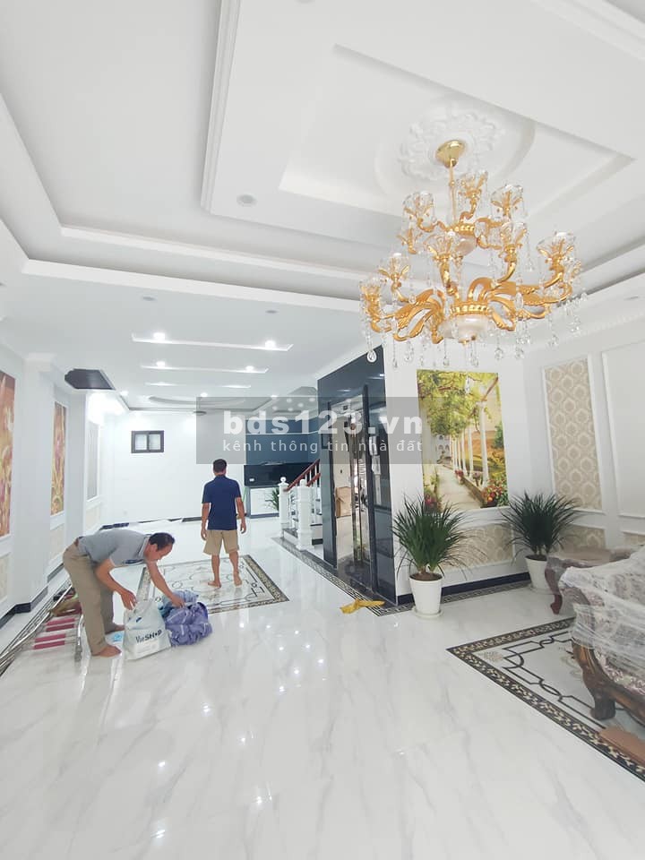 Bán nhanh Nhà phân lô Phúc Lợi Ô tô tránh dt 86m2, mt 5m, giá13.5 tỷ