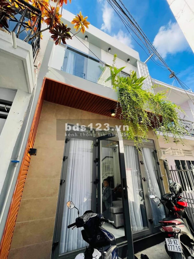 Bán gấp nhà mặt tiền Tân Phú, giá bán chỉ 79tr/m2, liên hệ 0933007310