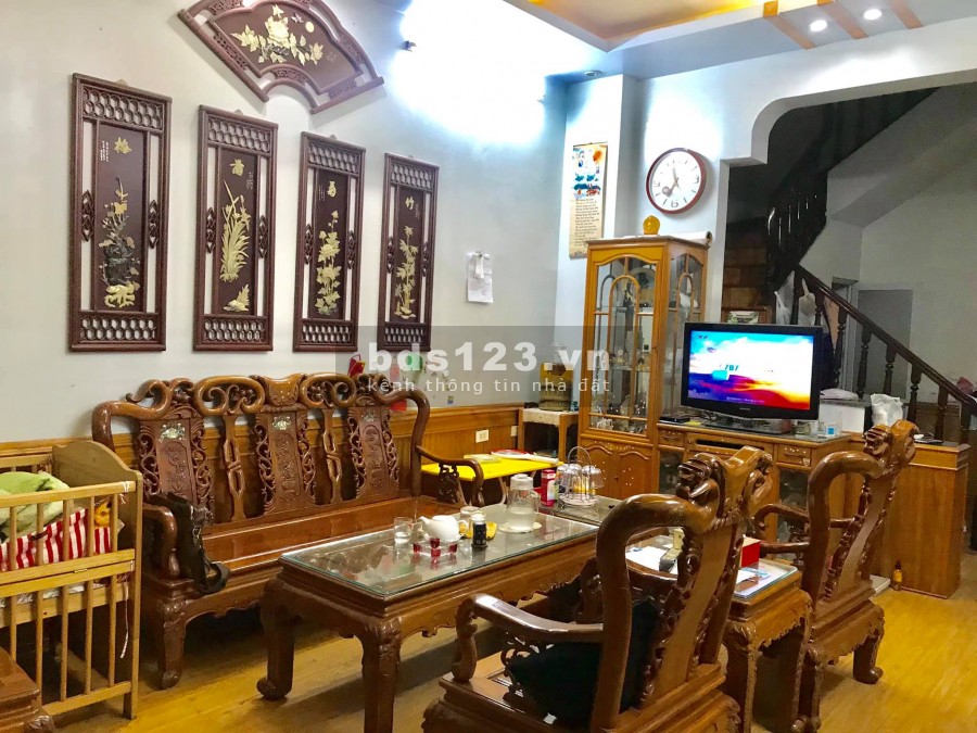 Bán gấp nhà lô góc Phạm Văn Đồng dt 70m2, mt 4.1m, chỉ 5.3 tỷ, không có căn thứ 2