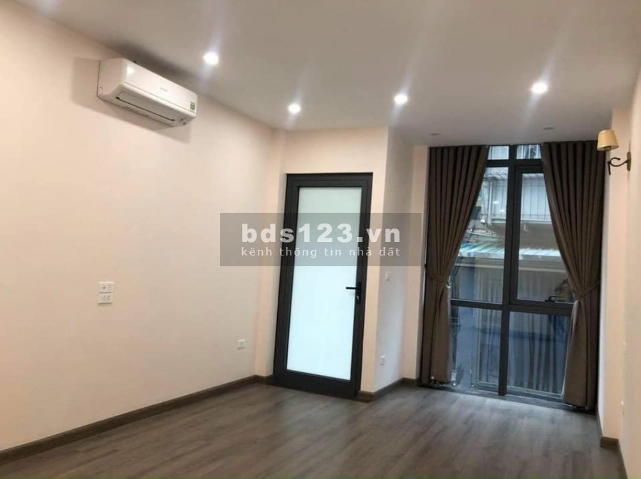 Trung tâm Ba Đình, ô tô thang máu, 3 mặt thoáng, 2 mặt ngõ ô tô, vừa ở vừa cho thuê, gần Lăng Bác