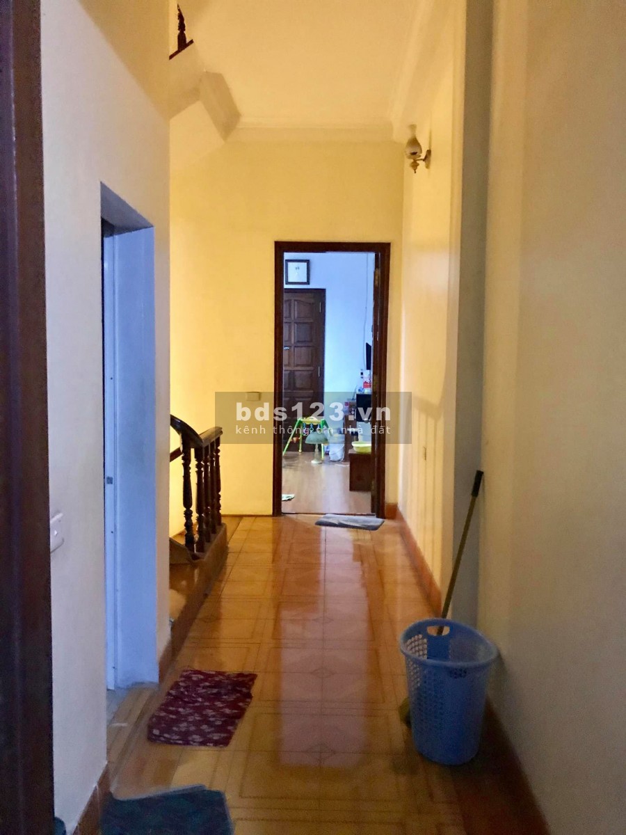 Bán gấp nhà lô góc Phạm Văn Đồng dt 70m2, mt 4.1m, chỉ 5.3 tỷ, không có căn thứ 2