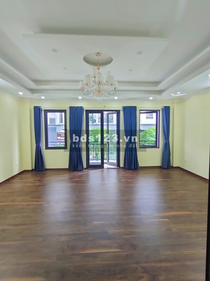 Bán nhanh Nhà phân lô Phúc Lợi Ô tô tránh dt 86m2, mt 5m, giá13.5 tỷ