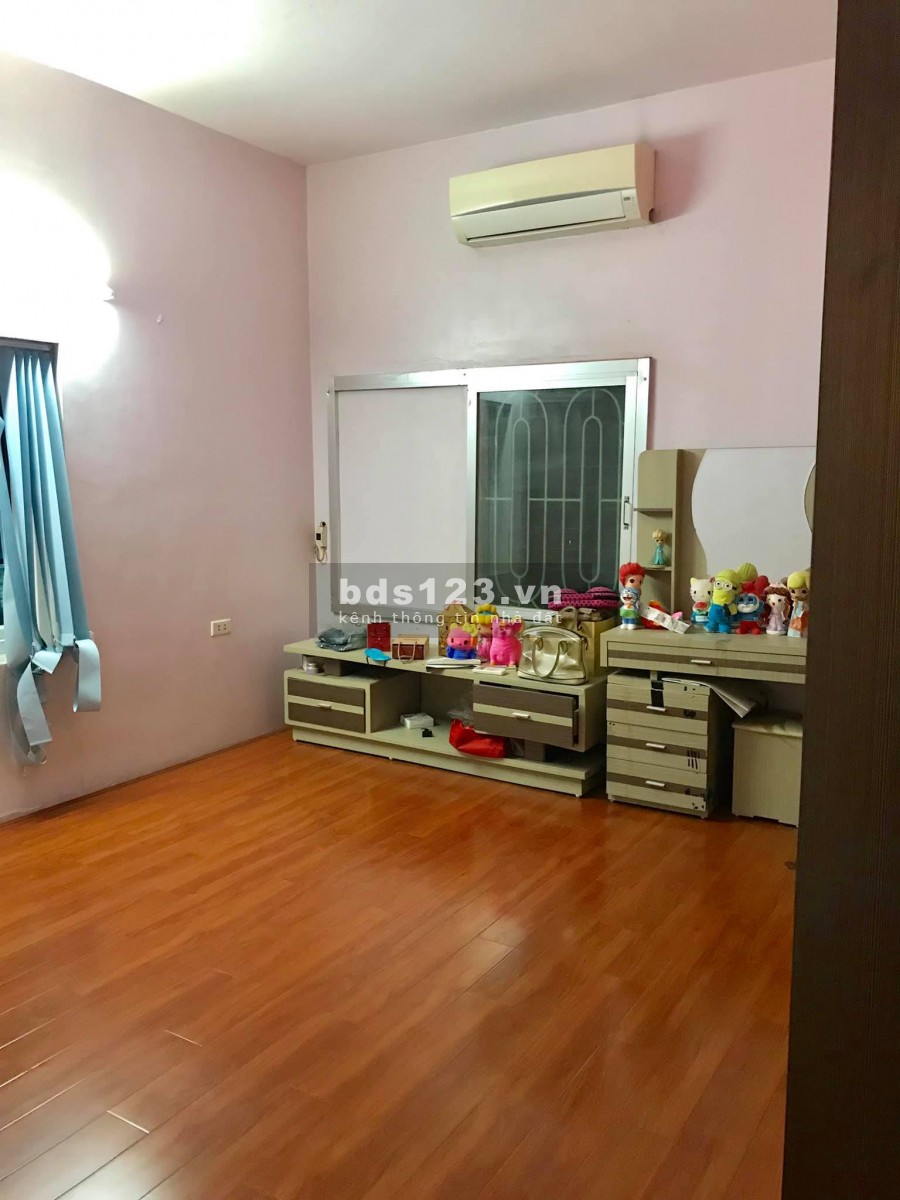 Bán gấp nhà lô góc Phạm Văn Đồng dt 70m2, mt 4.1m, chỉ 5.3 tỷ, không có căn thứ 2