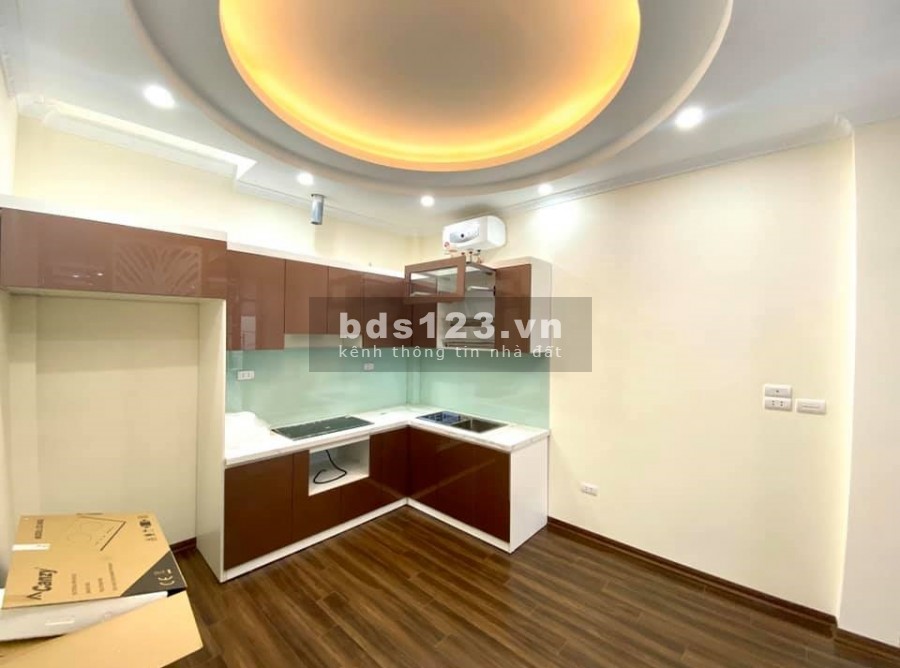 Bán nhà Bồ Đề 45m2, 5 tầng, mt rộng, nhà mới, lô góc, ngõ thông, 3 thoáng, giá chỉ 3.7 tỷ