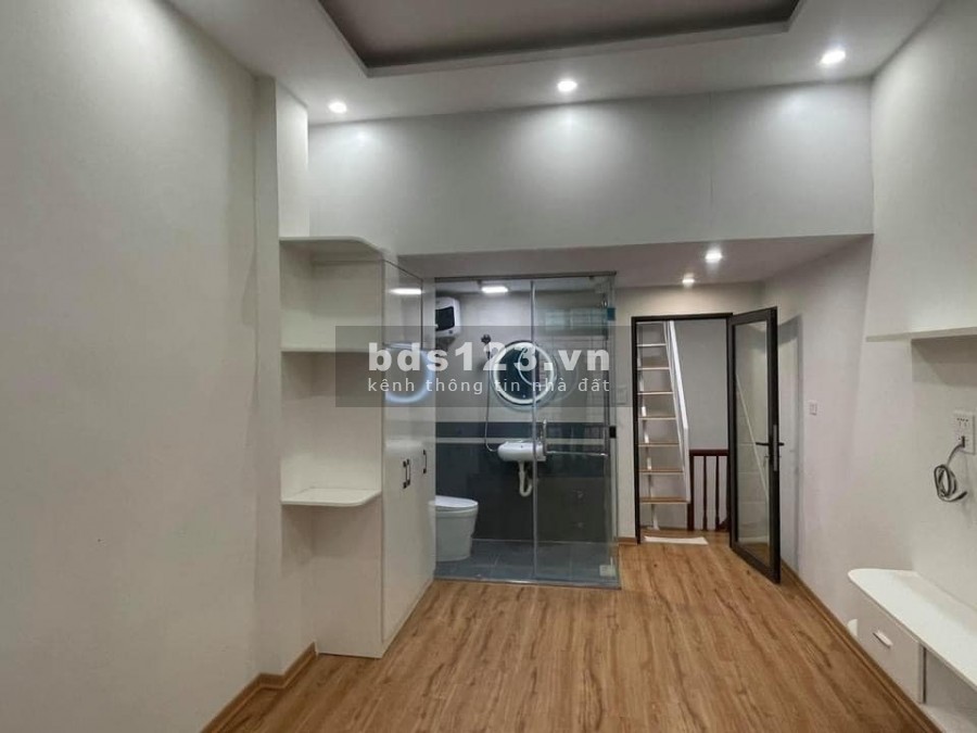 Bán nhà Minh Khai, 22m2 x 3 Tầng x MT 3.2m, trước nhà BAGAC đỗ, Sổ Riêng đẹp cất két