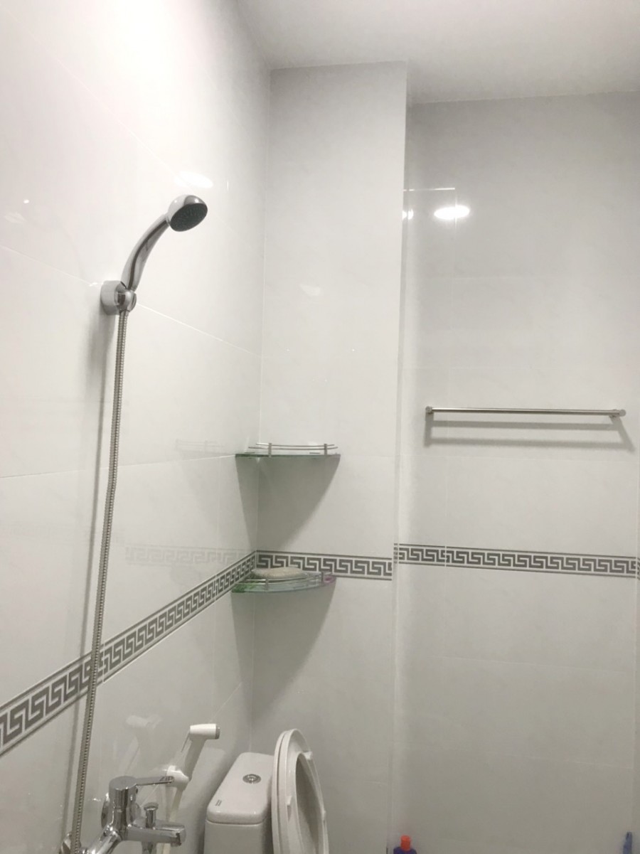 Cho thuê nhà 56m2/1 lầu/2PN mặt tiền chính Hồ Thành Biên P4 Q8