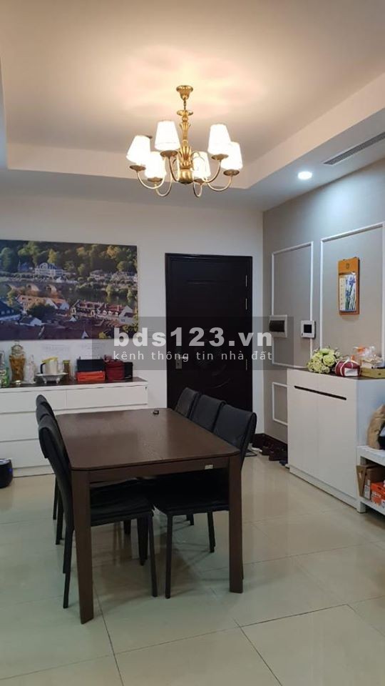 Bán nhà Mặt ngõ Ngọc Khánh giá 2.5 tỷ, 22mx3 tầng, ngõ gần, có sổ