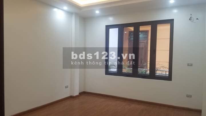 Bán gấp CHCC 6 Trần Thủ Độ, Hoàng Mai giá 1.95 tỷ, 88m2, full NT