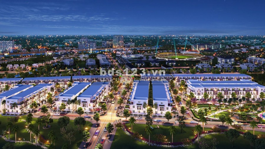 Bán nhà nguyên căn đúc kiên cố 1 trệt, 2 lầu, giá 900 triệu, tặng 2 chỉ vàng