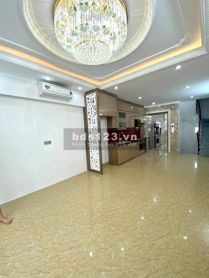 Nhà đẹp Quận Cầu Giấy, dt 65m2, văn phòng, thang máy, kinh doanh, cho thuê, tiện để ở