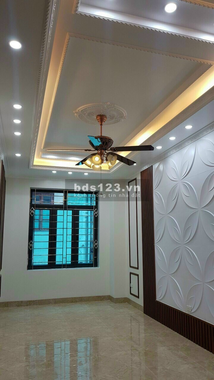 Bán nhà mặt phố Mạc Đĩnh Chi, TP HD, 65m2, 4 tầng, 4 ngủ, nhà cực đẹp, KD tốt, 2 tỷ 850