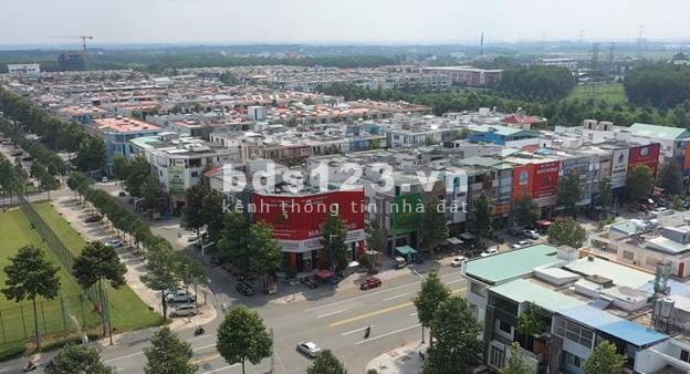 Bán đất Bến Cát Bình Dương giá rẻ 825tr 300m2 sổ sẵn hỗ trợ bank