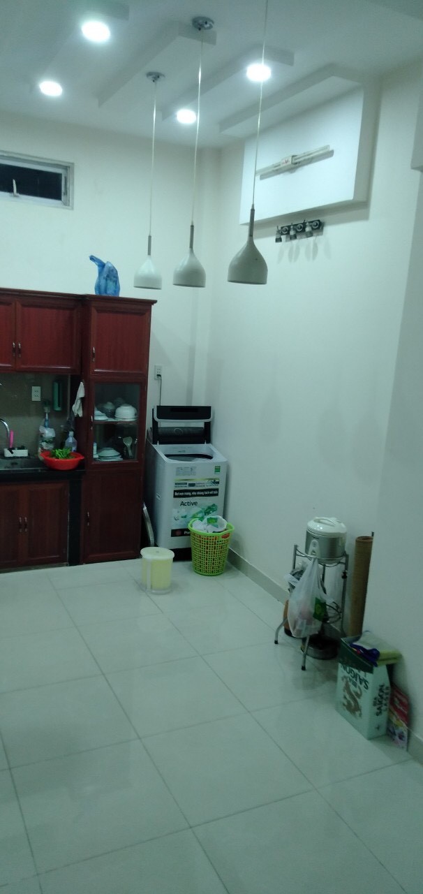 Nhà đẹp 3 lầu giá 4,3 tỷ mặt tiền hẻm 83 Đào Tông Nguyên, KP7 Thị trấn Nhà Bè