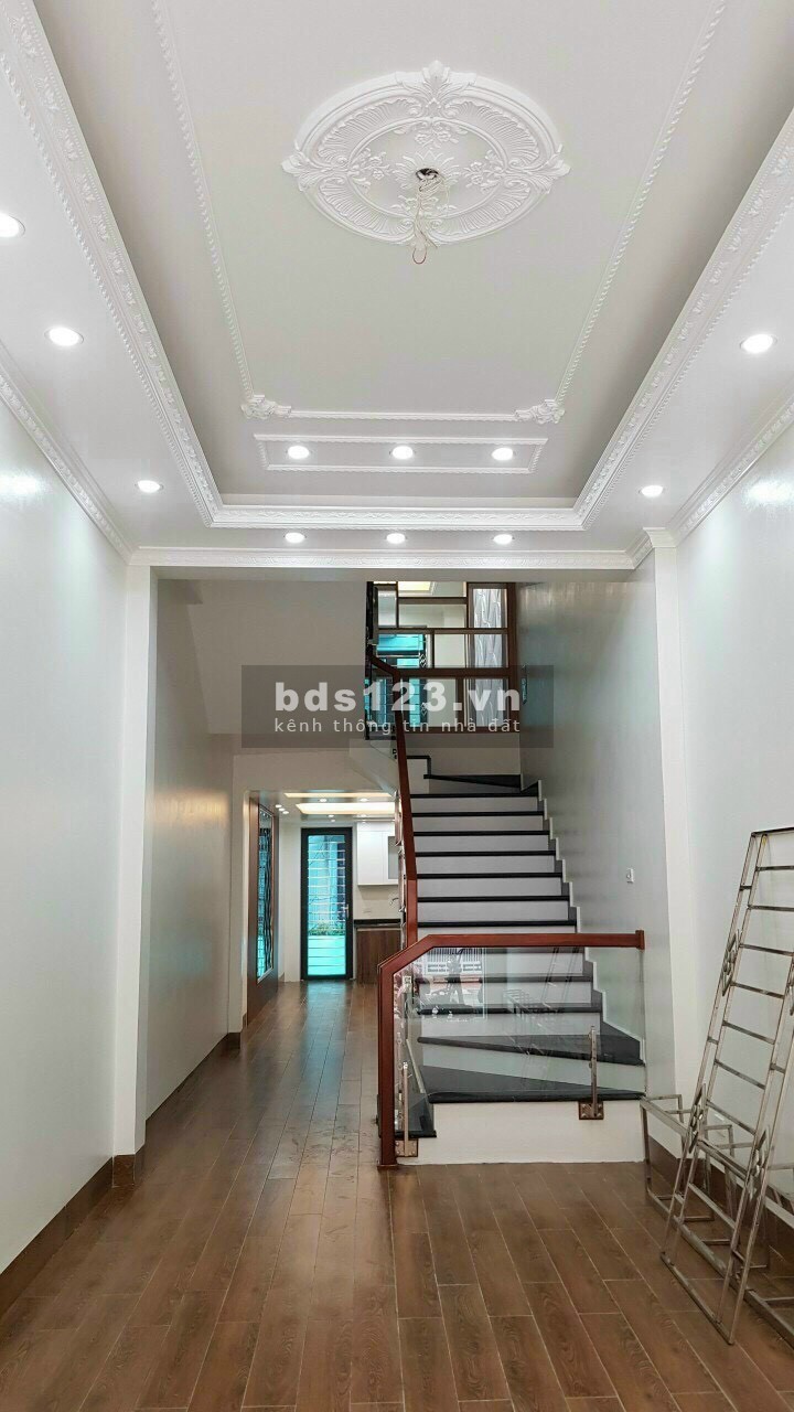 Bán nhà mặt phố Mạc Đĩnh Chi, TP HD, 65m2, 4 tầng, 4 ngủ, nhà cực đẹp, KD tốt, 2 tỷ 850