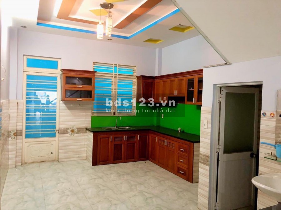 Chính chủ bán gấp nhà 1/ đường số 6 Bình Hưng Hoà B, Quận Bình Tân