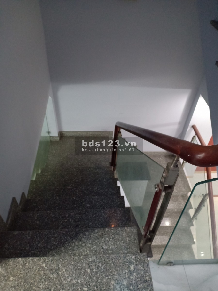 Chính chủ bán gấp nhà 1/ đường số 6 Bình Hưng Hoà B, Quận Bình Tân