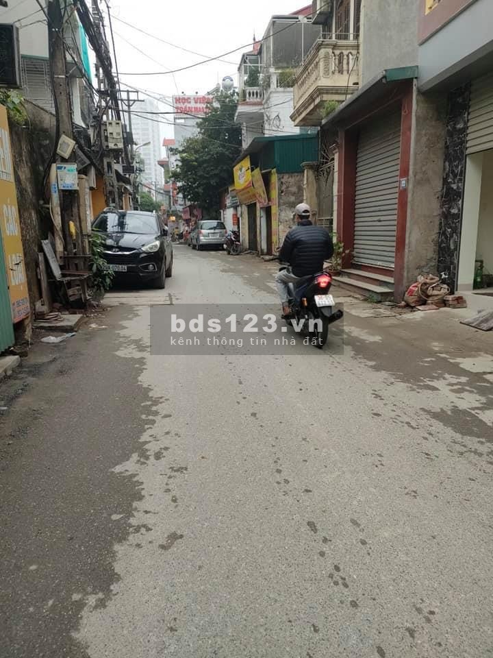 Bán nhà đất mặt đường ngõ 355 Xuân Đỉnh sổ đỏ 70 m giá 130 tr/m