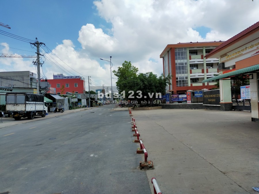 Cần bán căn Legacy Central nội thất cao cấp trung tâm Thuận Giao, Bình Dương