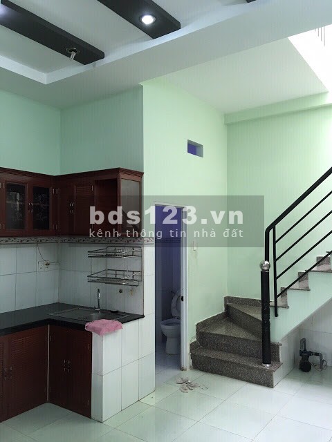 Bán nhà đường ấp chiến lược Quận Bình Tân giá rẻ, diện tích 40m2