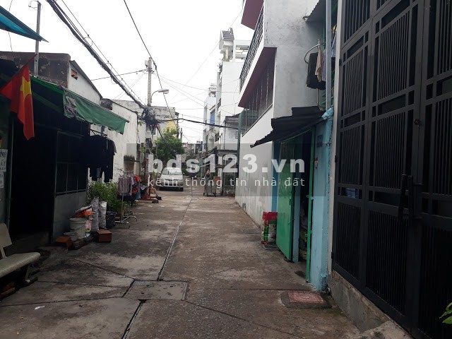 Bán nhà đường ấp chiến lược Quận Bình Tân giá rẻ, diện tích 40m2