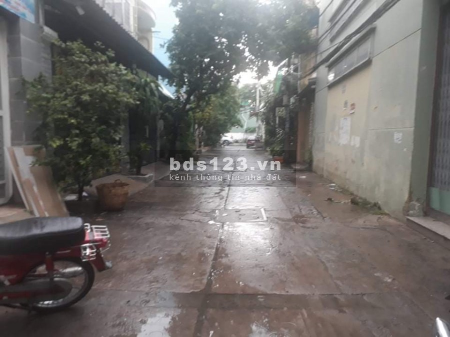 Bán nhà hẻm xe hơi Tân Hương, dt 56m2, 2 tầng, đúc kiên cố, 3 pn, giá 4 tỷ