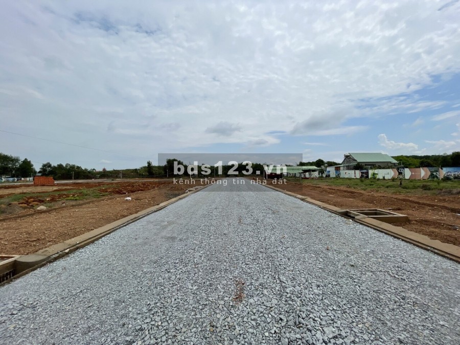 Bán đất Chánh Phú Hòa Bến Cát Bình Dương vị trí đẹp, sổ hồng riêng