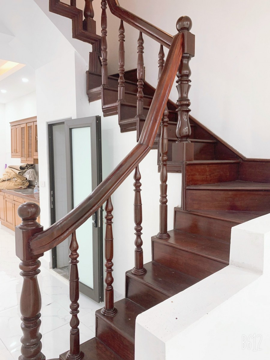 Chính chủ bán nhà ngõ 281Tam Trinh Hoàng Mai HN 2 ôtô tránh DT: 50m2 x 5 tầng