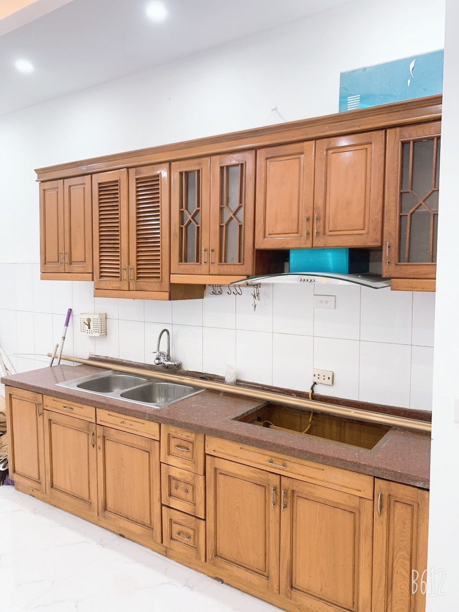Chính chủ bán nhà ngõ 281Tam Trinh Hoàng Mai HN 2 ôtô tránh DT: 50m2 x 5 tầng