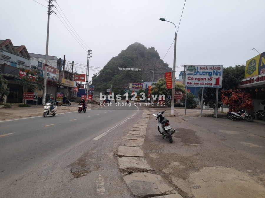 Cơ hội sở hữu mảnh đất ở trung tâm Mộc Châu, ngay gần phố đi bộ chợ đêm, đường đẹp và rộng.