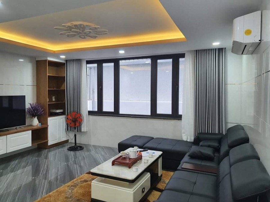 Nhà bán mặt tiền 5x20m 5 lầu đường Nguyễn Phúc Chu quận Tân Bình chỉ 13.2 tỷ