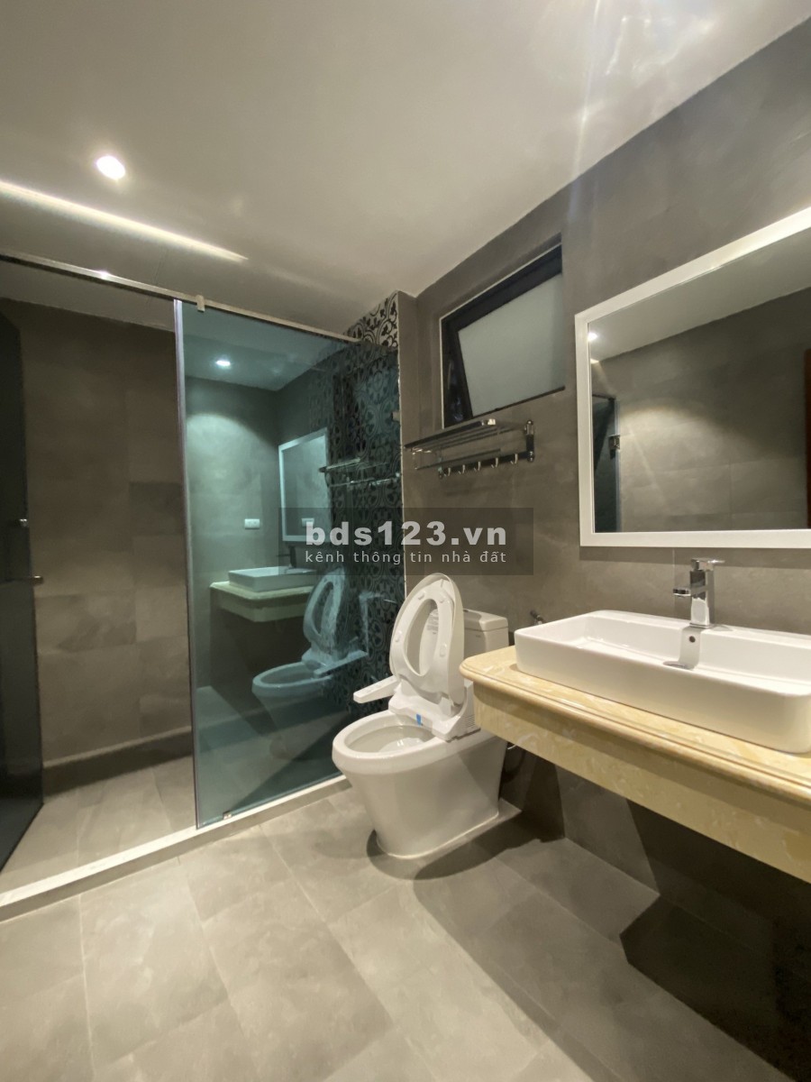 Bán nhà chia lô ngõ phố Đào Tấn Ba Đình 55m2 x 6 Tầng Thang Máy Oto Vào Nhà (làm Homestay)