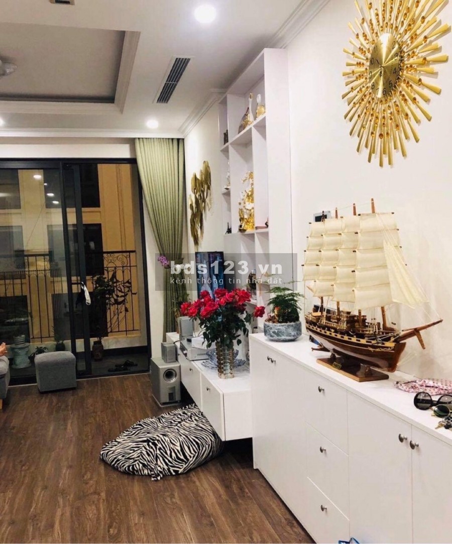 Bán 3 ngủ R3 Sunshine Reverside 107.27m2, nội thất đầy đủ. Giá bán 3.9 tỷ Liên hệ 0973781843 Ánh.