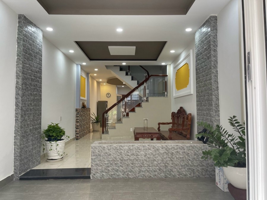 Nhà hẻm 86 Thích Quảng Đức, P.5, Q. Phú Nhuận. DT: 4x16m, 1T, 1Lửng, 1L