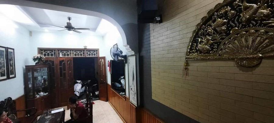 Bán nhà Nguyễn Trãi ngõ thông ba gác chạy tiện ích Royal city dt 55m2 4 tầng giá 4.3 tỷ