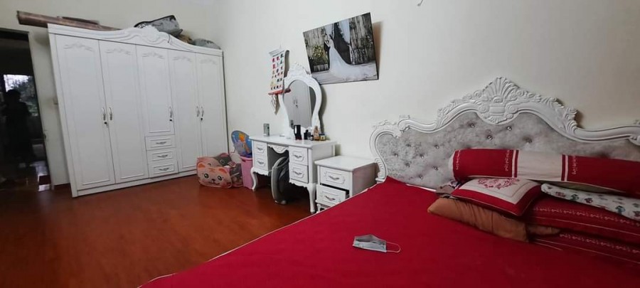Bán nhà Nguyễn Trãi ngõ thông ba gác chạy tiện ích Royal city dt 55m2 4 tầng giá 4.3 tỷ