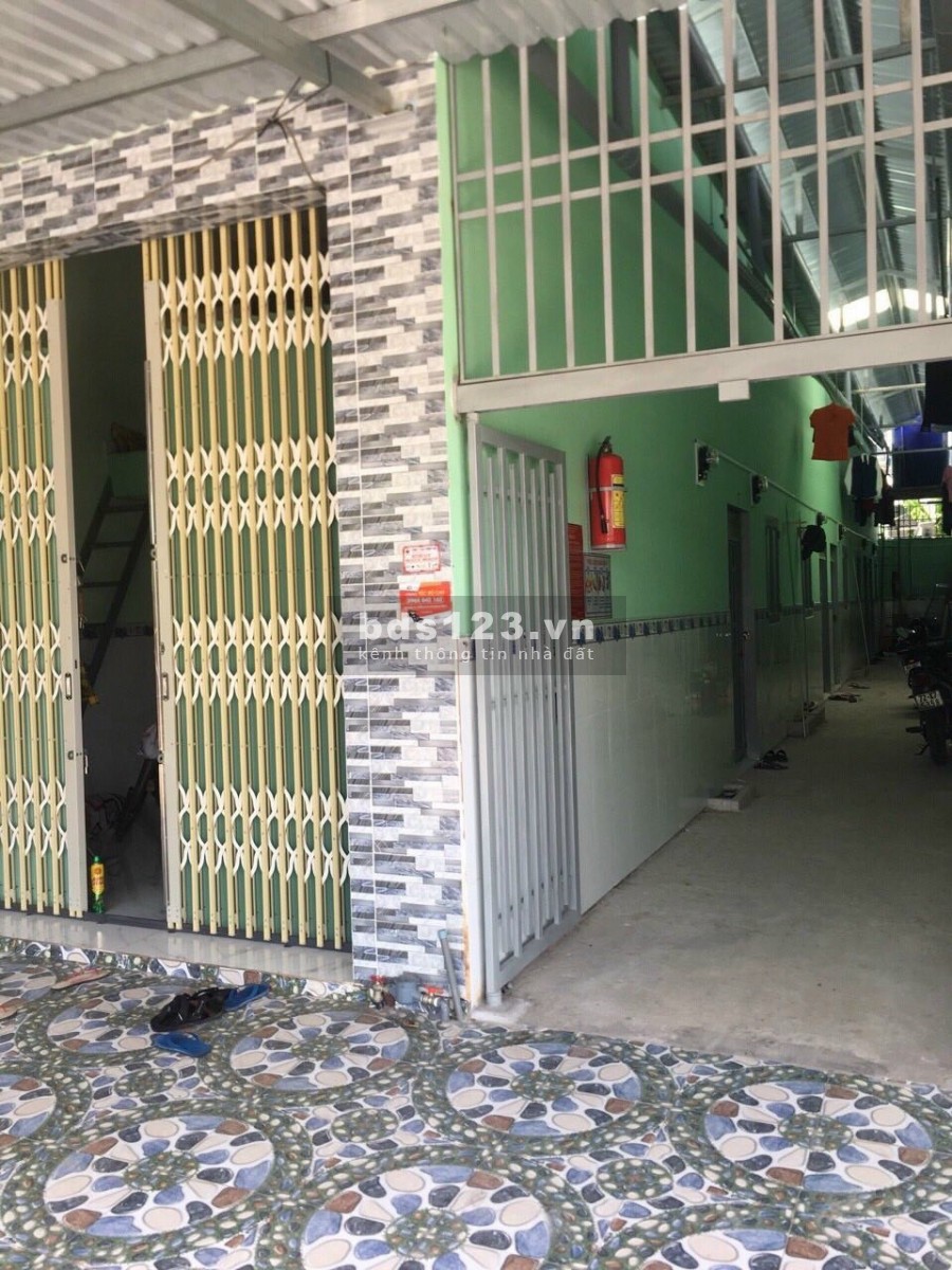 Dãy trọ 16 phòng ngay chợ Bà Lát 10x25 khu dân cư đông sầm uất chỉ với 2.5 tỷ