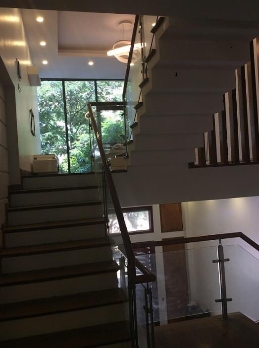 8.2 Tỷ Sở Hữu Nhà Phân Lô Hoàng Văn Thái. Sát Phố Nhà Đẹp Ở Luôn 65m2*5T 0835967888