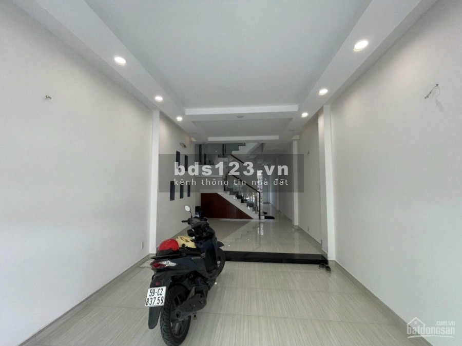 Bán nhà đường số 3 KDC Phú Mỹ Q.7