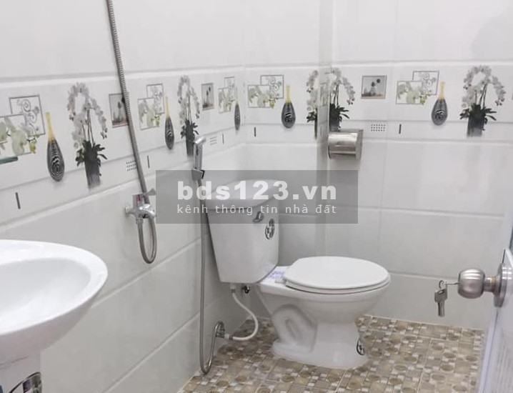 Bán Nhà 399tr 1 trệt 1 lầu 1 lửng mới xây gần Cầu Lớn Hóc Môn
