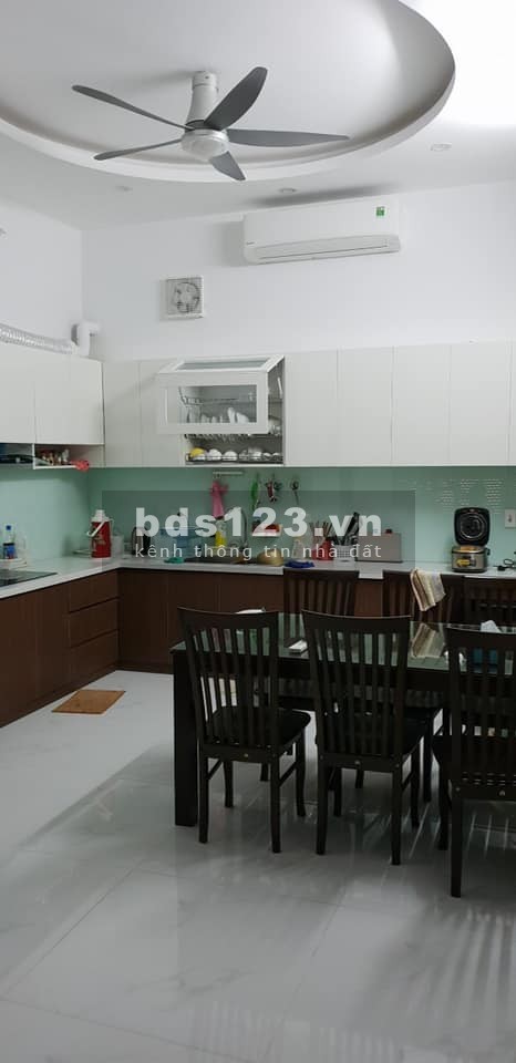 Cần bán gấp nhà Xuân Đỉnh, lô góc, ngõ rộng, dt 35m2 x 5 ầng, Giá 3.2 tỷ.