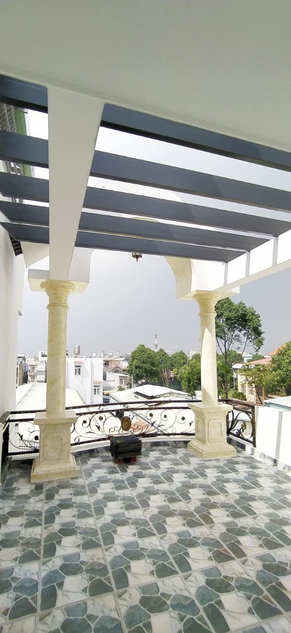 Bán nhà Quận Bình Tân, dt 80m2, 4 tầng, giá chỉ 6.3 tỷ, lh: 0917173744 Nghĩa