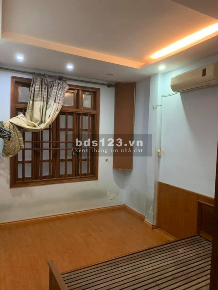 Bán gấp nhà 35m2, nhỉnh 3 tỷ, Đại Cồ Việt trung tâm Quận Hai Bà Trưng, ngõ thông ô tô tránh