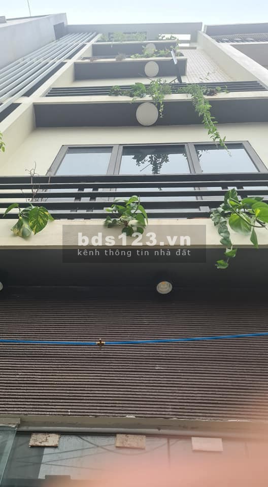 NHÀ SIÊU ĐẸP 36M, 5 TẦNG Ô TÔ ĐỖ CỬA LÊ TRỌNG TẤN, HÀ ĐÔNG, RẤT NHIỀU TIỆN ÍCH. GIÁ: 3.65