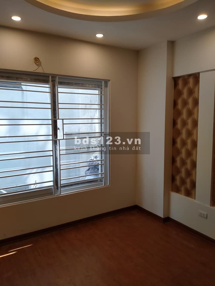 Nhà Mới Phan Đình Giót nhỉnh 3 tỷ 100m ra trục đường chính Quang Trung