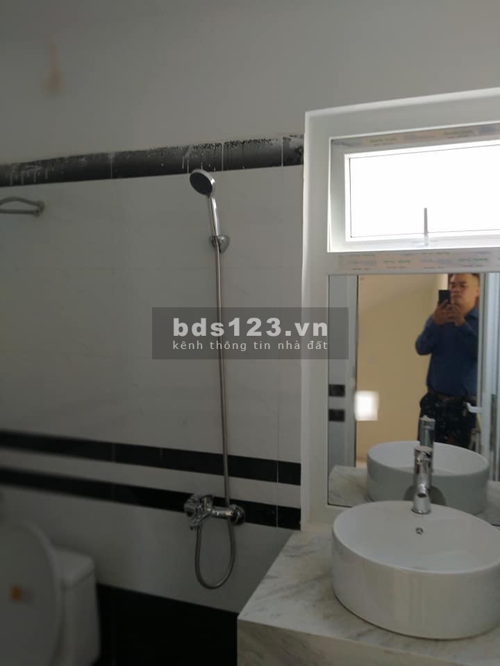 Nhà Mới Phan Đình Giót nhỉnh 3 tỷ 100m ra trục đường chính Quang Trung