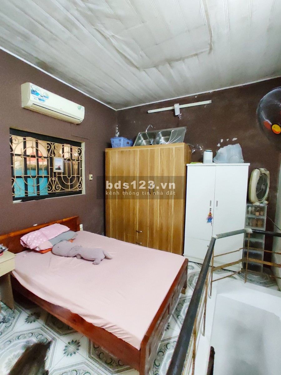 Hàng hiếm bán nhà Tây Hồ Thuỵ Khuê, dt 35m2, giá chỉ 3.1 tỷ, lhcc