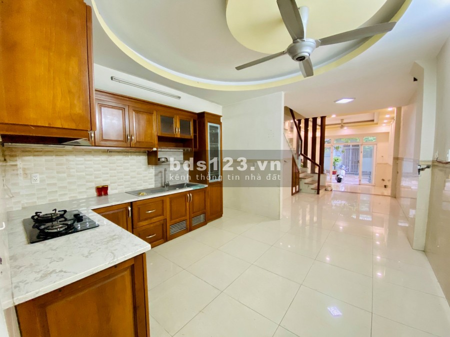 Bán nhà Âu Cơ, Quận Tân Phú, dt 3.8x12m, giá 4 tỷ 900tr, LH 0933592713