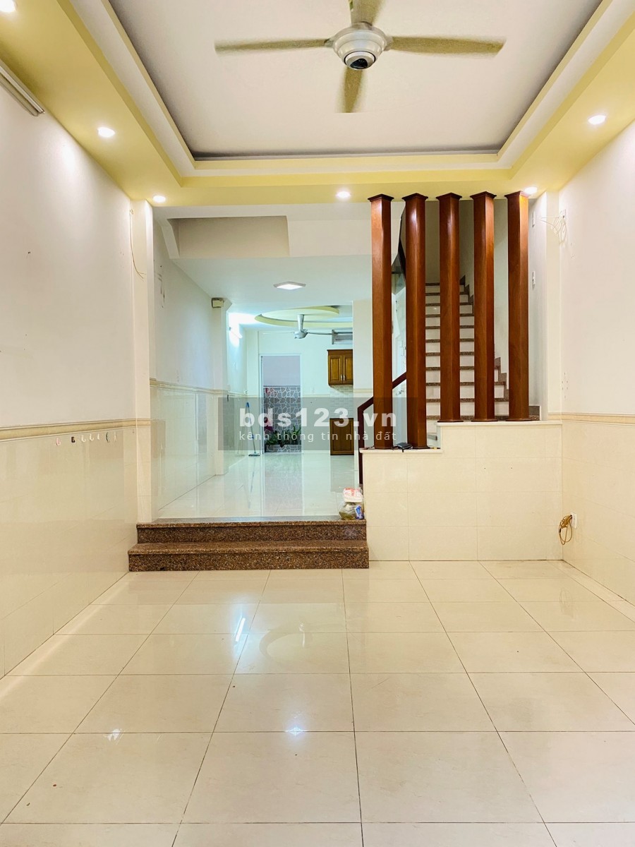 Bán nhà Âu Cơ, Quận Tân Phú, dt 3.8x12m, giá 4 tỷ 900tr, LH 0933592713
