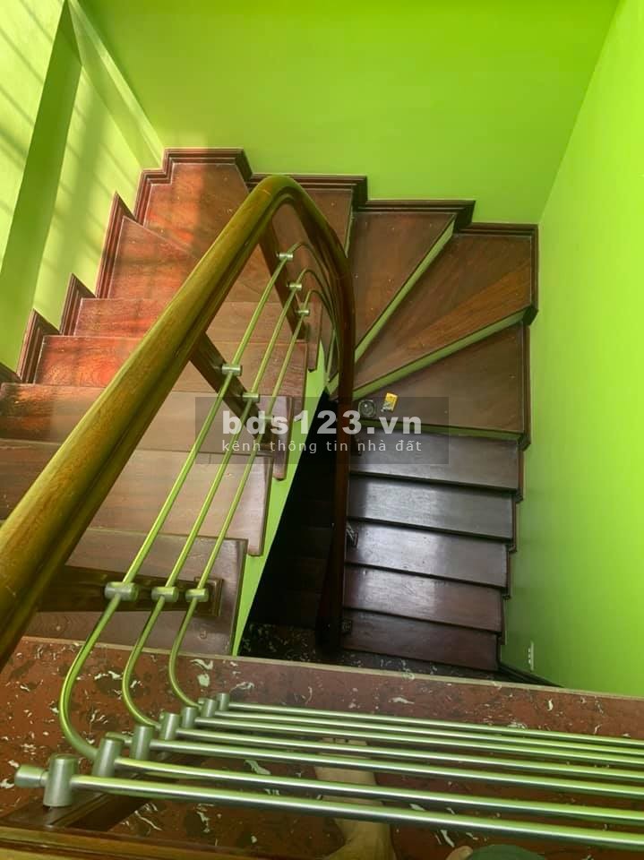 Căn góc Cách ô tô tải 20m nhà đẹp 5 tầng tặng nội thất giá 2.6 tỷ